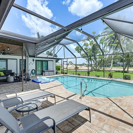 Bonita Springs Home With Lake Views 8 Mi To Beach!